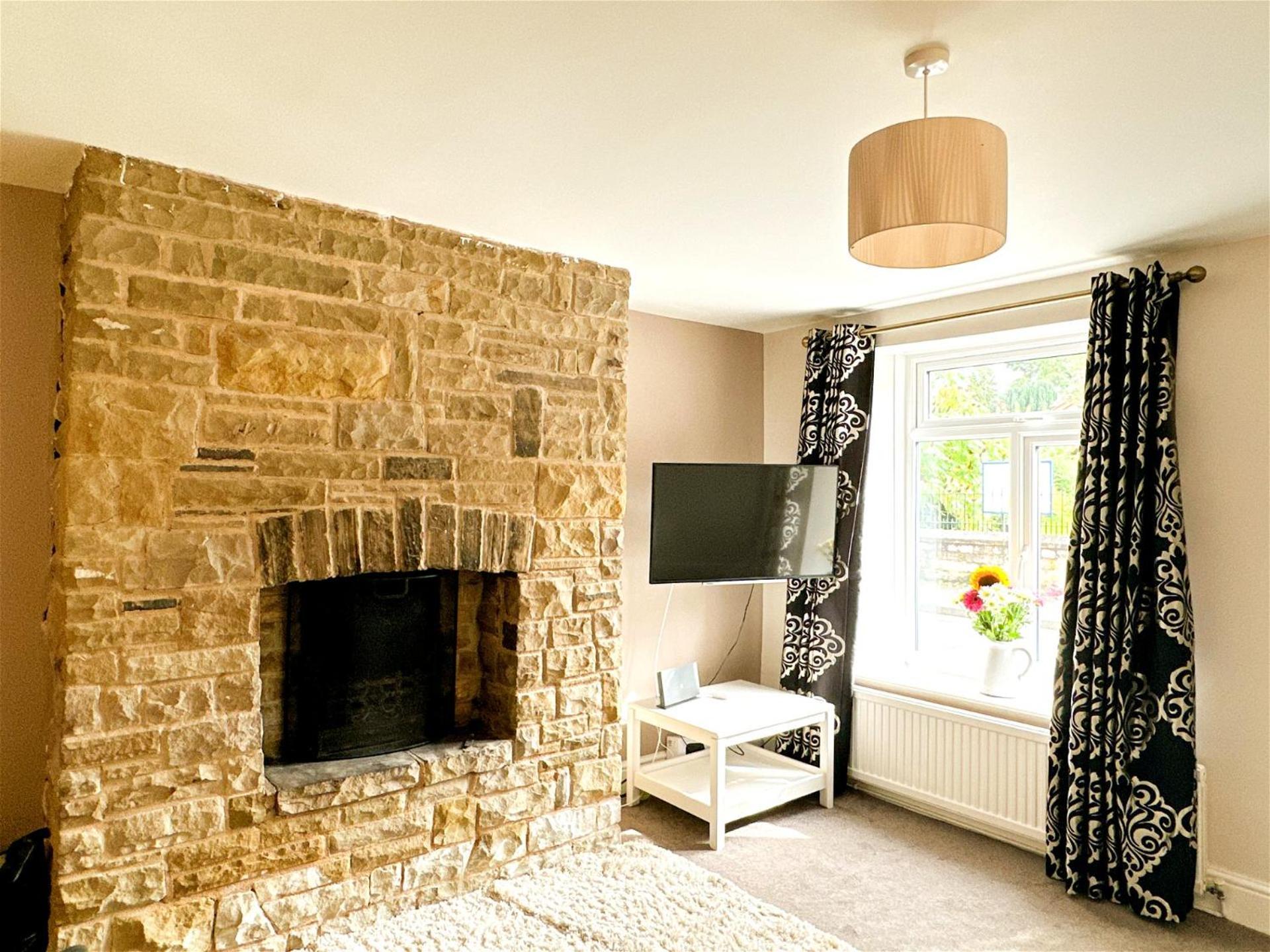 Country Cottage With Church View And Fireplace Near Leeds & York Exterior photo